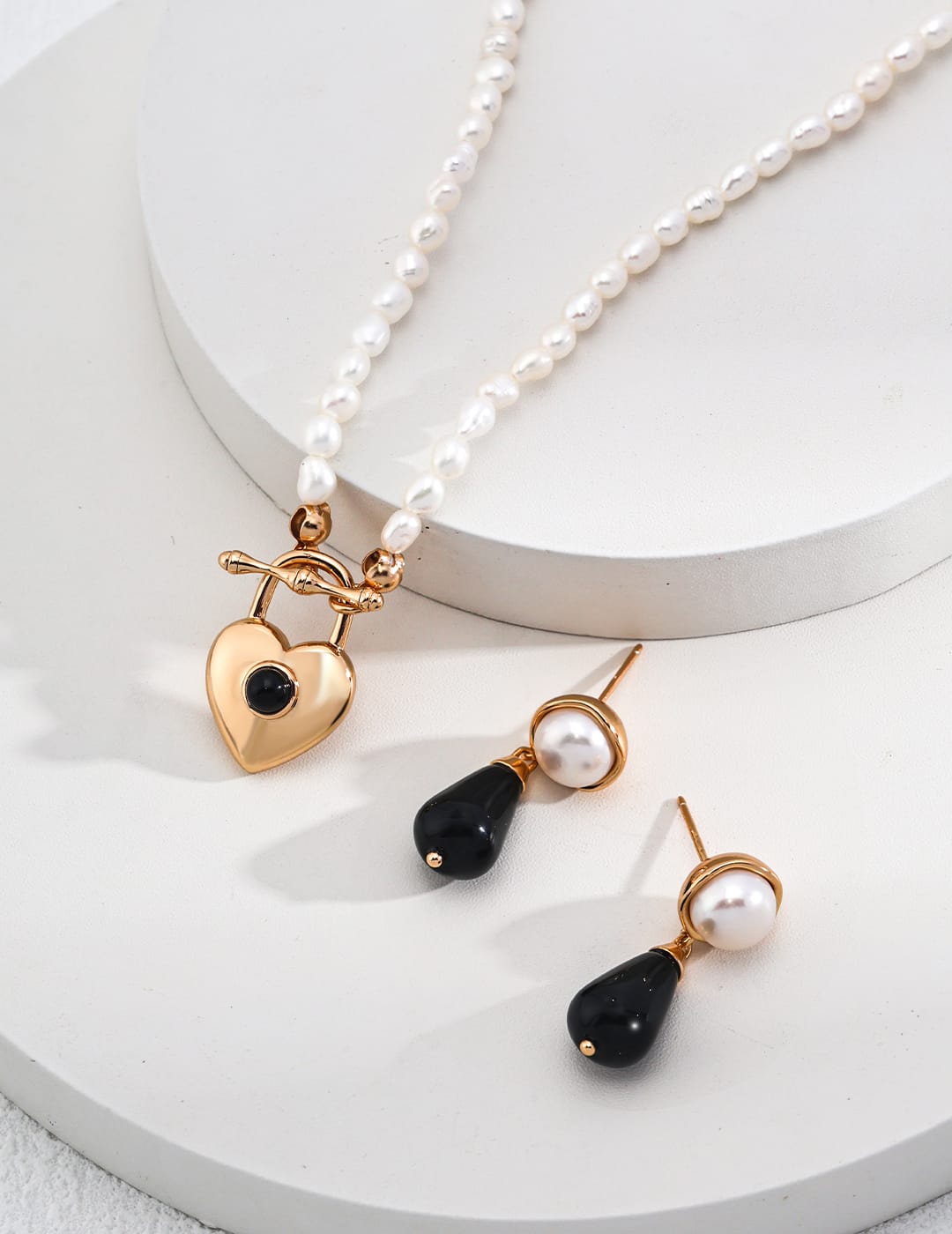 Freshwater Pearl & Black Onyx Drop Earrings