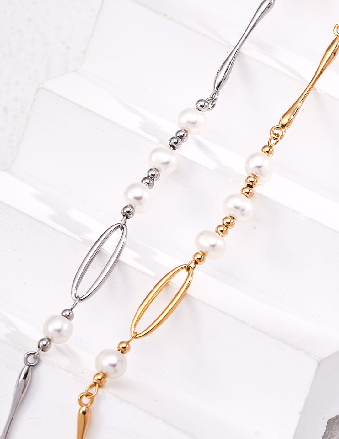 Stylish Freshwater Pearl Necklace