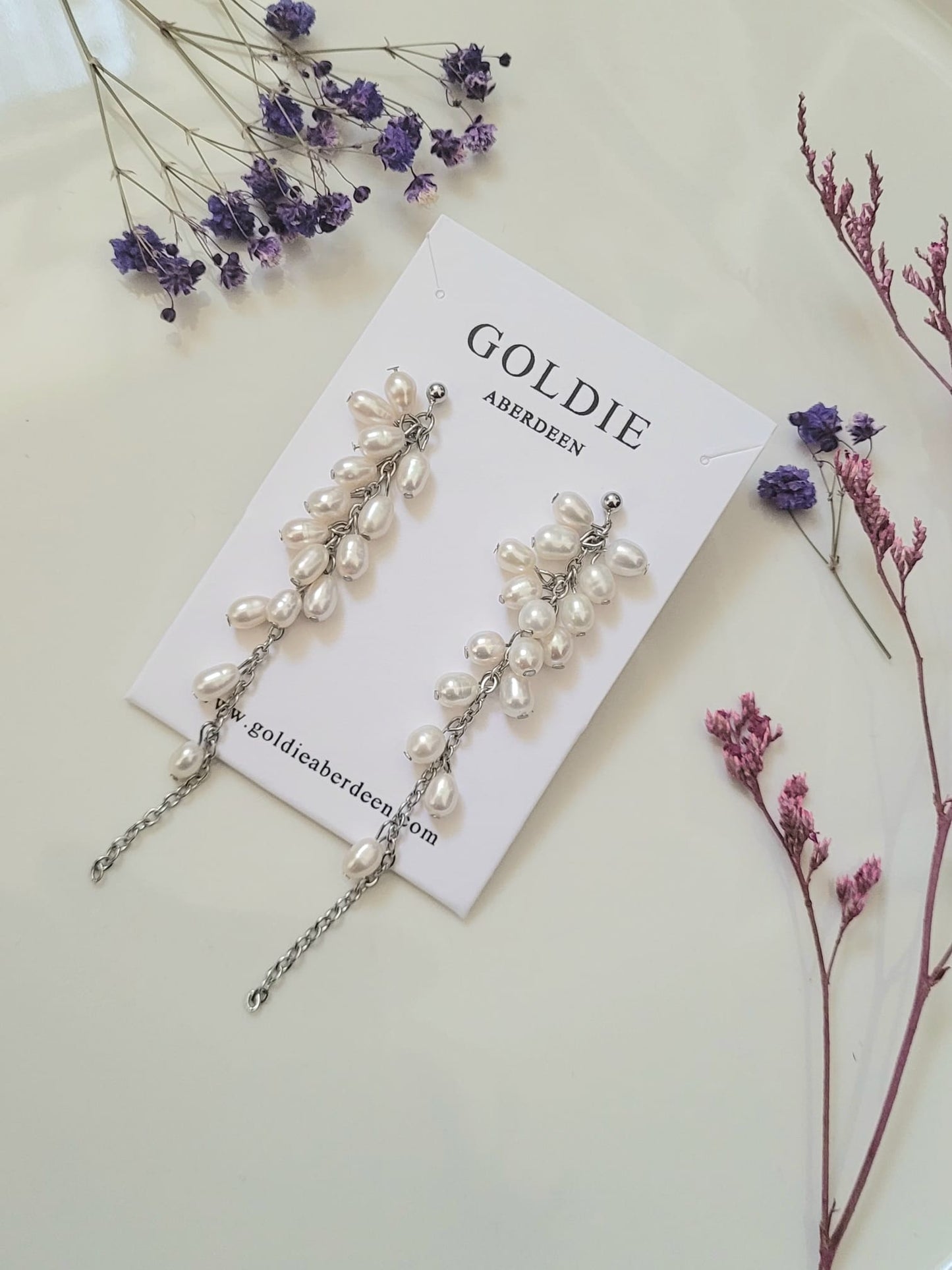 Exclusive Earring Workshop: Design with Freshwater Pearls & Semi-Precious Stones (2-3 Guests)