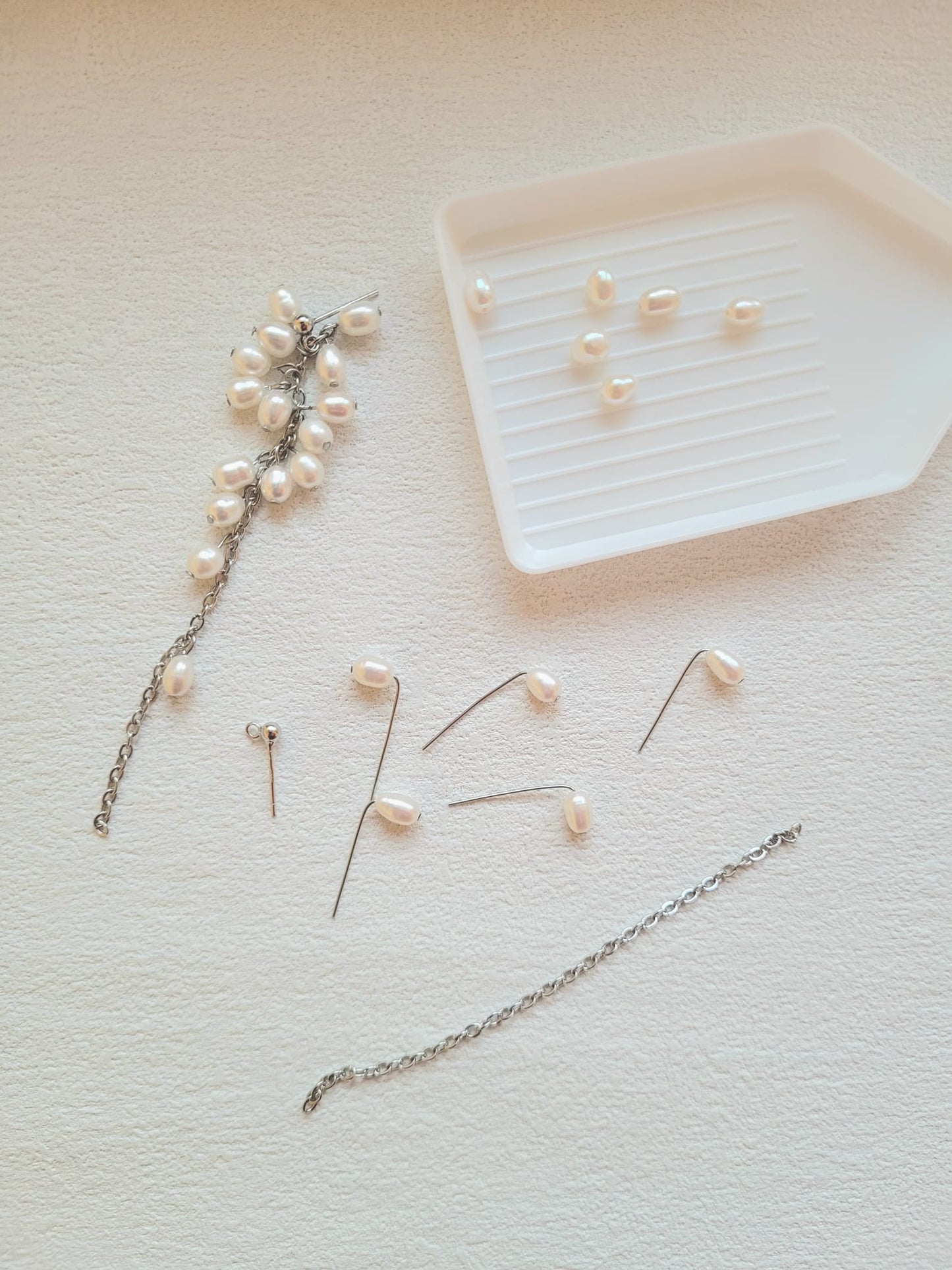 Exclusive Earring Workshop: Design with Freshwater Pearls & Semi-Precious Stones (2-3 Guests)