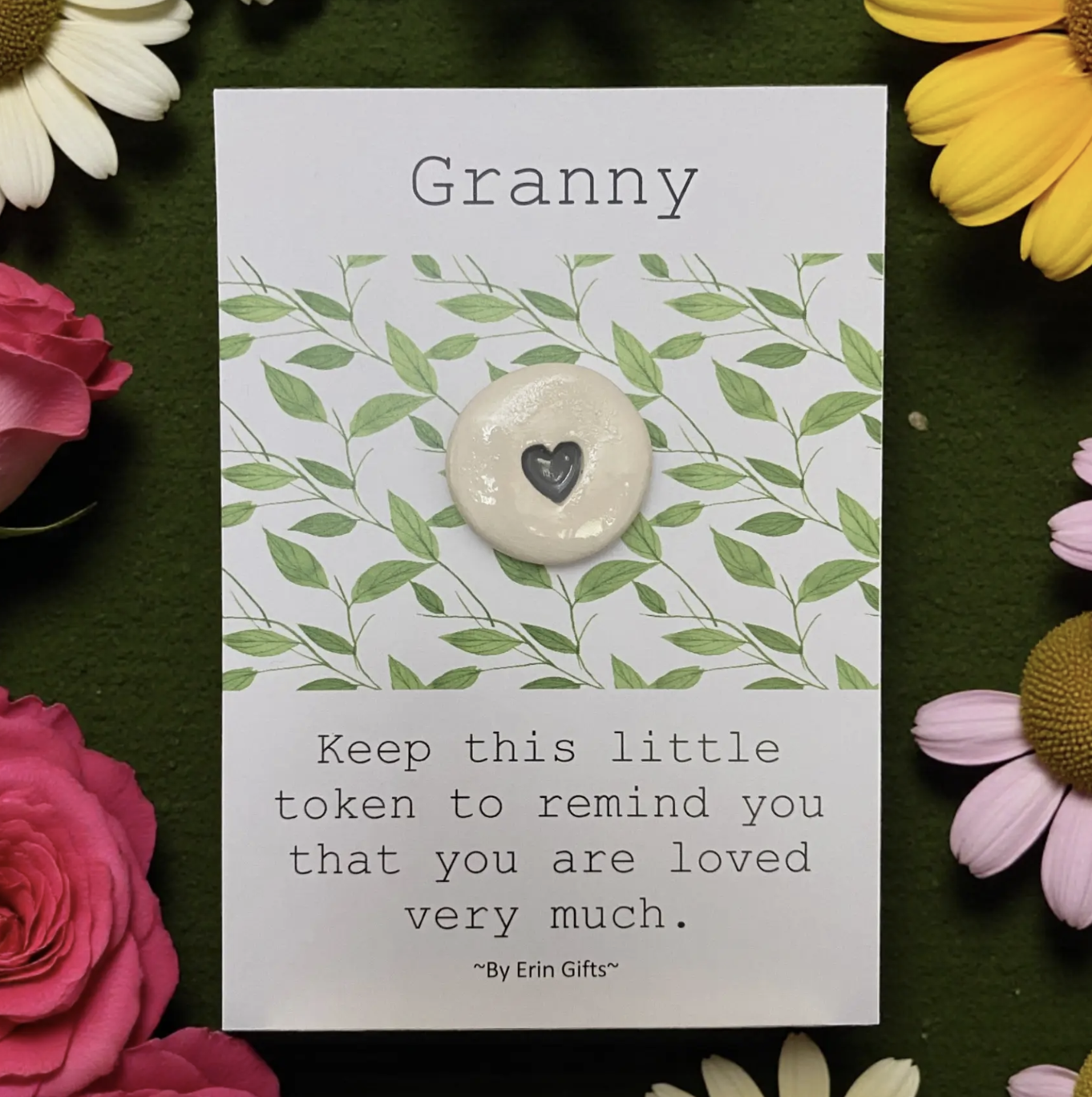 Granny Ceramic Pocket Token Pocket Hug and Card