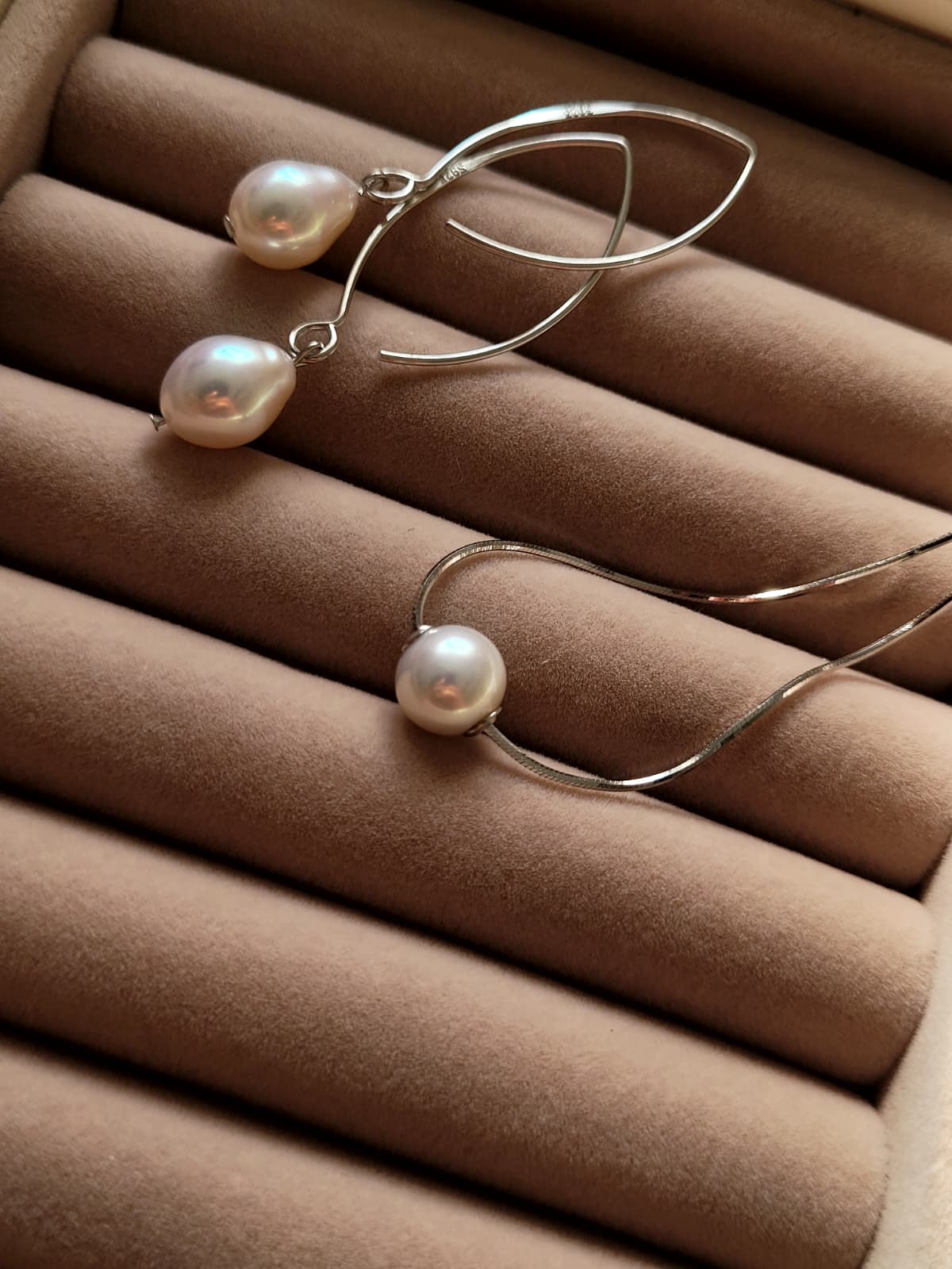 Minimalist Freshwater Pearl Drop Earrings